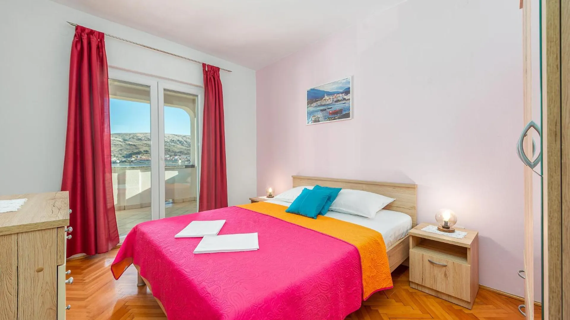 2 Bedroom Stunning Apartment In Pag パグ クロアチア