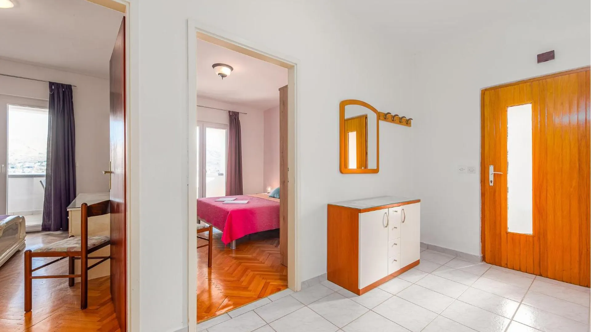 2 Bedroom Stunning Apartment In Pag パグ
