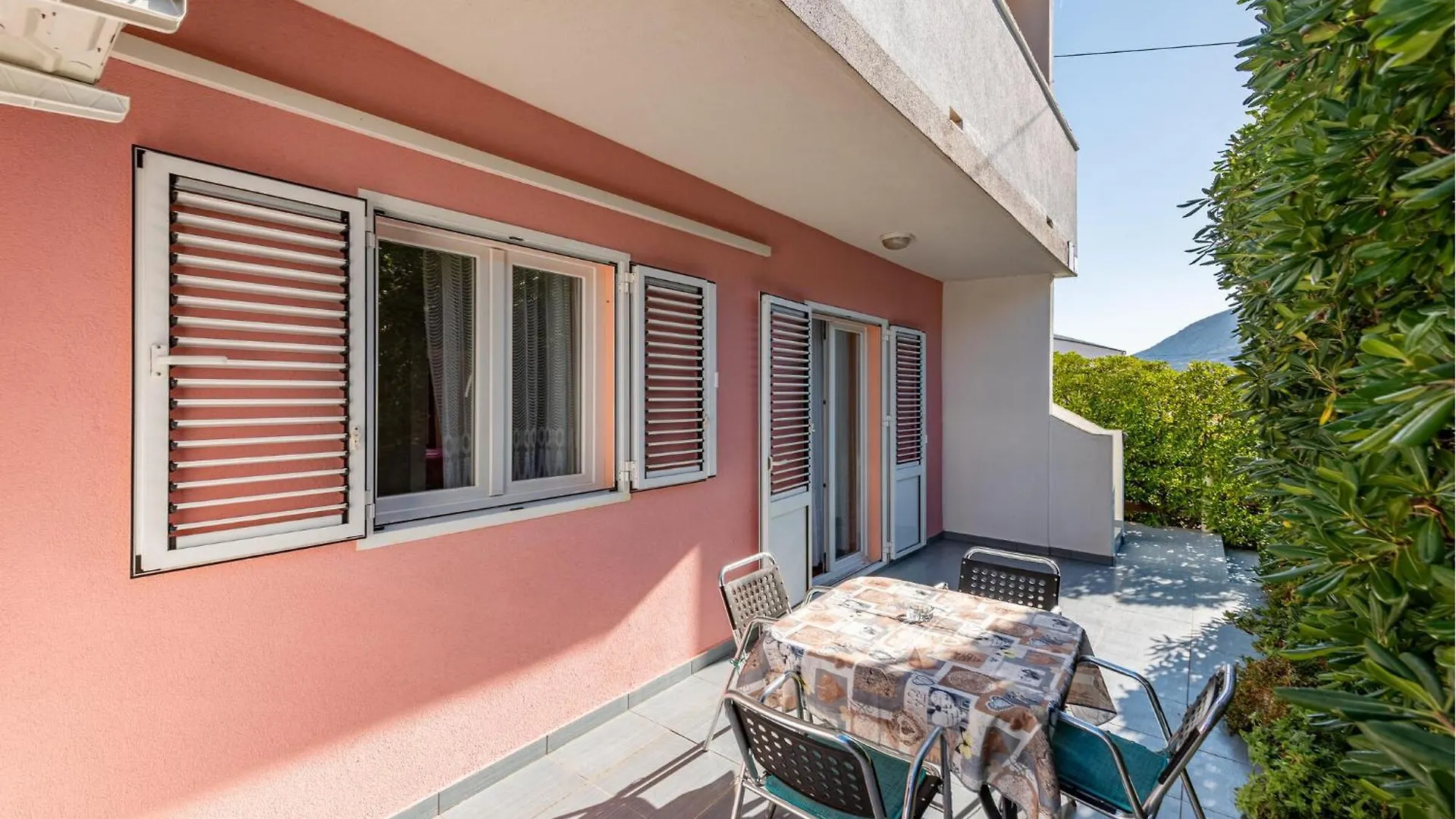 2 Bedroom Stunning Apartment In Pag Pag Town